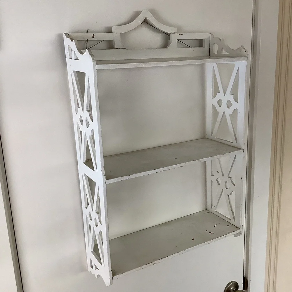 Vintage 3 Tier Shabby Chic Chippy White Painted Wall Shelf